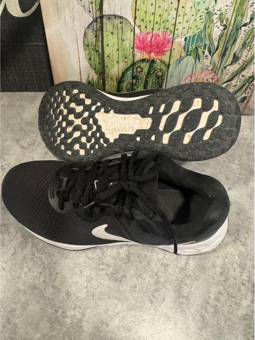 Nike Revolution 6 Next Nature Running Shoe Women's Size 6 Black - Picture 6 of 7